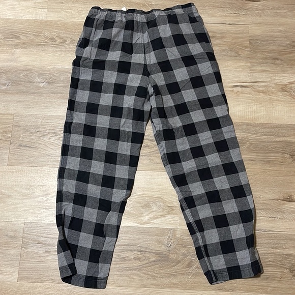 Men’s Roots Flannel PJS - Picture 4 of 4